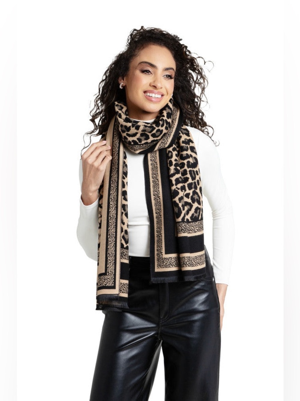 SAACHI Reversible Leopard Pattern Scarf - Picture 5 of 9